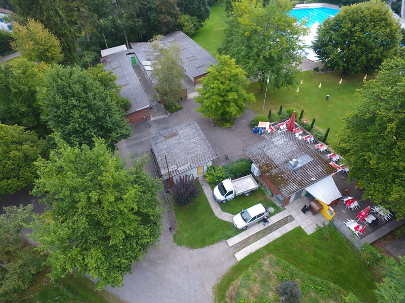 Parkbad - Kassenhäuschen + Kiosk/Restaurant + Umkleidebereich + Technik